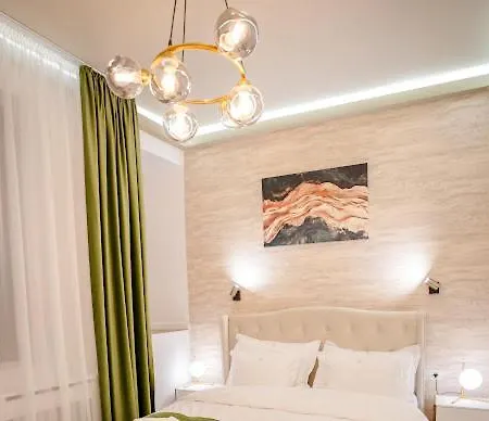 Luna Boutique 4*