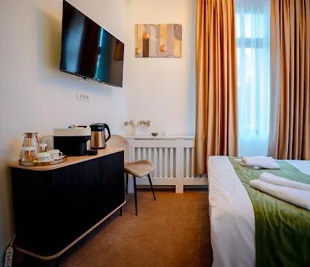 Luna Boutique 4*